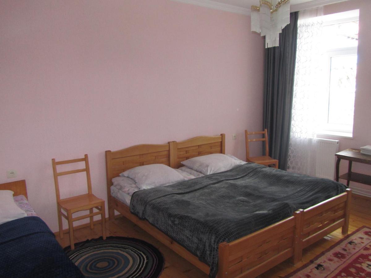 Guest House Lela Rezo Kazbegi Eksteriør bilde